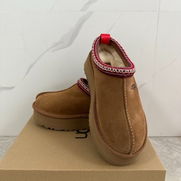 UGG Tazz Slipper in Chestnut - Picture 2 of 7